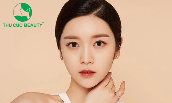 Tiêm botox gọn hàm giúp gương mặt thon gọn hơn.