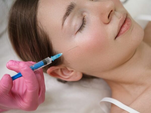 Tiêm HA là gì? Những điều cần biết về tiêm HA 1 Tiêm HA giúp da săn chắc, căng khỏe và trẻ hơn.