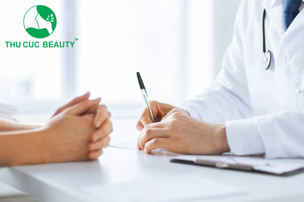 Rút chất liệu ngực bao nhiêu tiền? Khi nào cần rút chất liệu ngực? 3 Rút túi ngực để đảm bảo an toàn sức khỏe và tính thẩm mỹ.