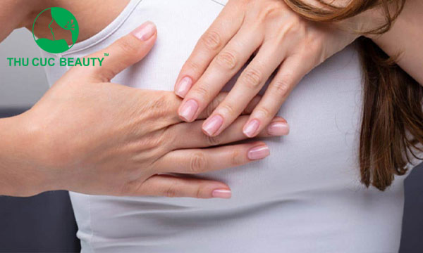 Nhũ hoa thâm khắc phục như thế nào để hồng hào? 2 lam hong nhu hoa