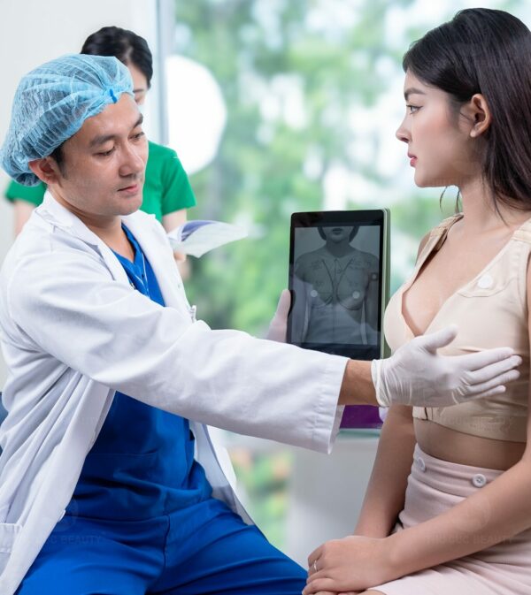 Phẫu thuật nâng ngực nằm viện bao lâu?