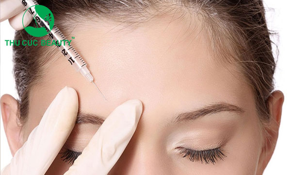 Nguyên nhân tiêm botox bị sụp mí mắt