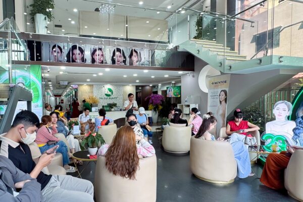 Tiêm botox có an toàn không? Tiêm botox ở đâu uy tín và an toàn? 3 Tiêm botox an toàn tại Bệnh viện Thẩm mỹ Thu Cúc.