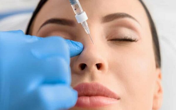 Tiêm filler mũi tự tan được không?