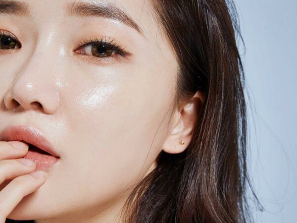 Tiêm Meso HA cho làn da căng bóng.