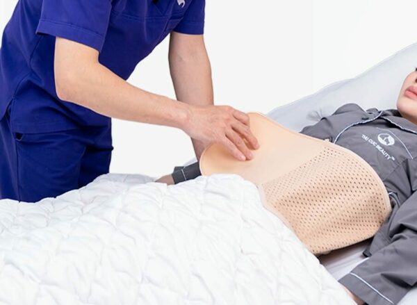 Đeo gen nịt bụng giúp nhanh vào form và hạn chế biến chứng