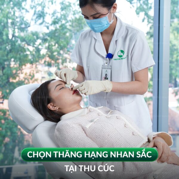 Quy trình nâng mũi chuẩn y khoa diễn ra như thế nào? 5 Tái khám sau khi nâng mũi.
